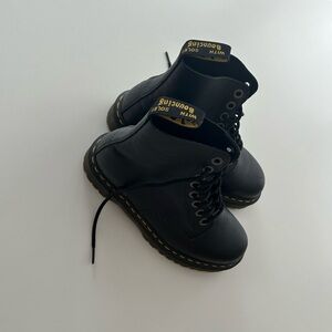 Dr. Martens 1460 Pascal Virginia Leather Boots